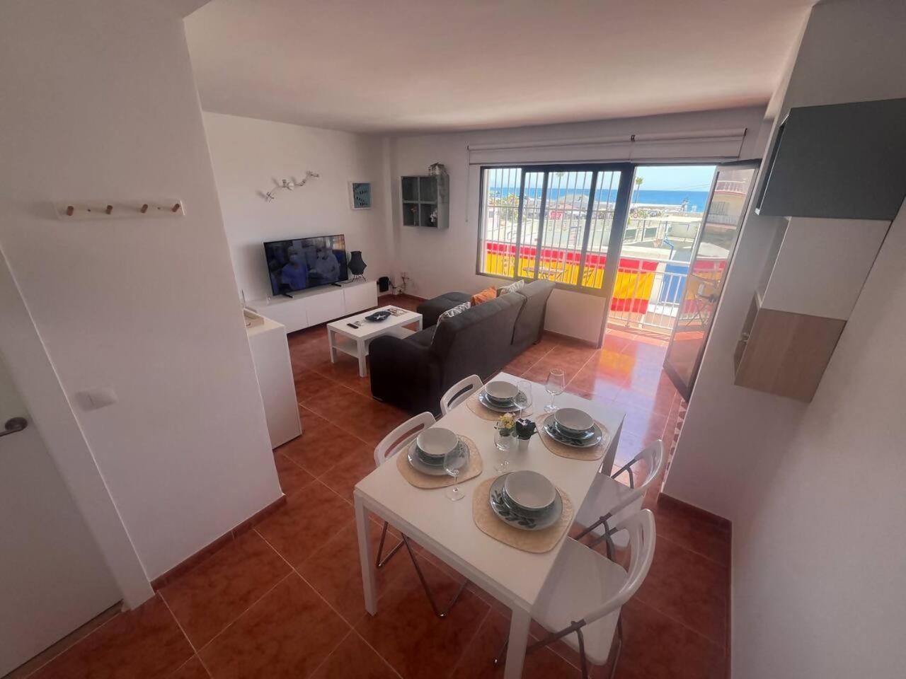 Apartamento Lidia Planta 1, La Carihuela 1ª Linea Playa, Vistas Mar, 1 Dormitorio, 52 M2, 1-3 Huesped, Amplio Balcon, Wifi Torremolinos Buitenkant foto